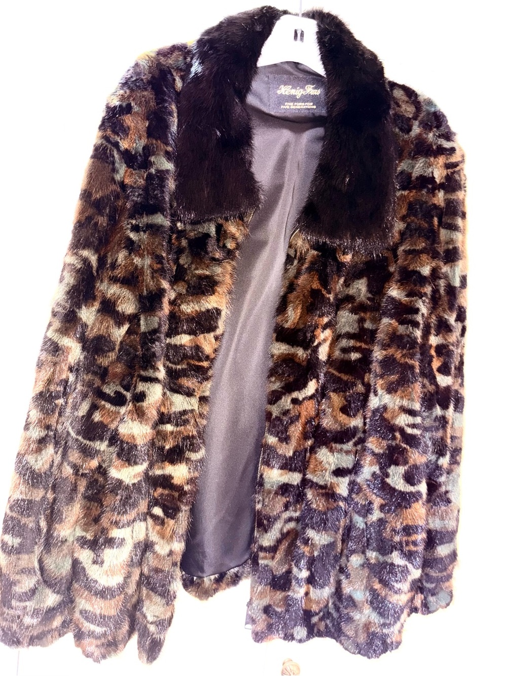 Authentic Camou Print Mink Jacket. Like New Condition. Size 2x. Can have resized